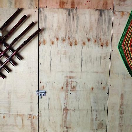 Du Gia - Tay Homestay Làng Cac Buitenkant foto