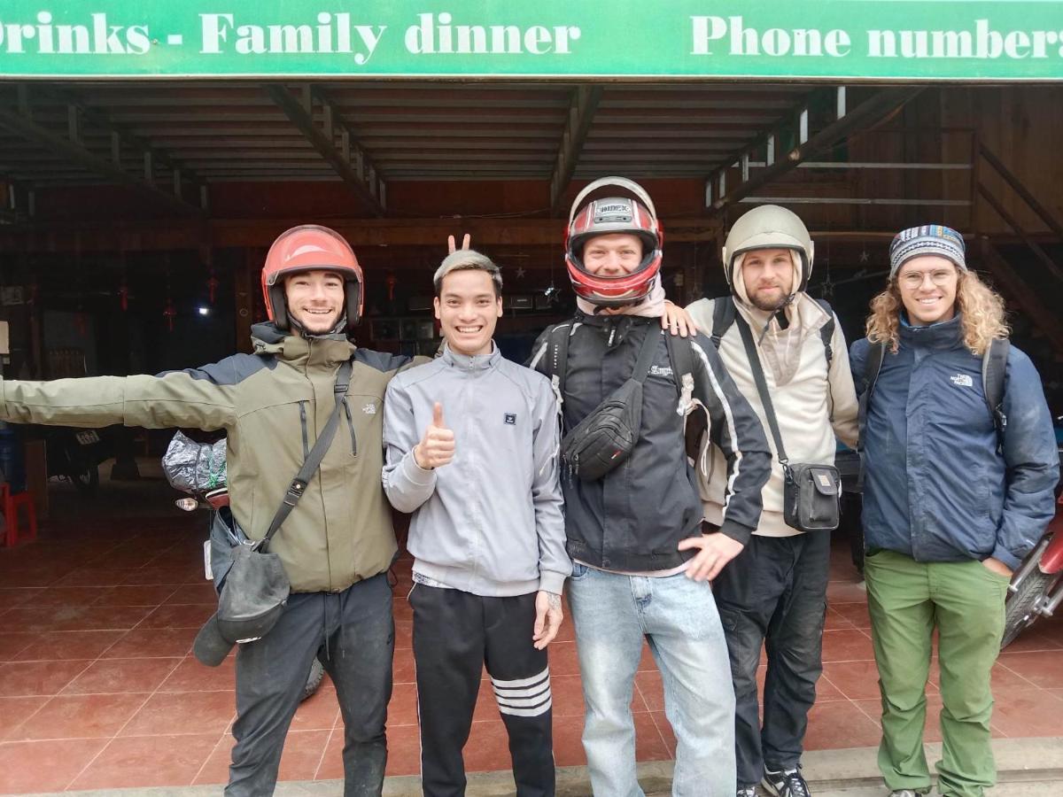Du Gia - Tay Homestay Làng Cac Kamer foto