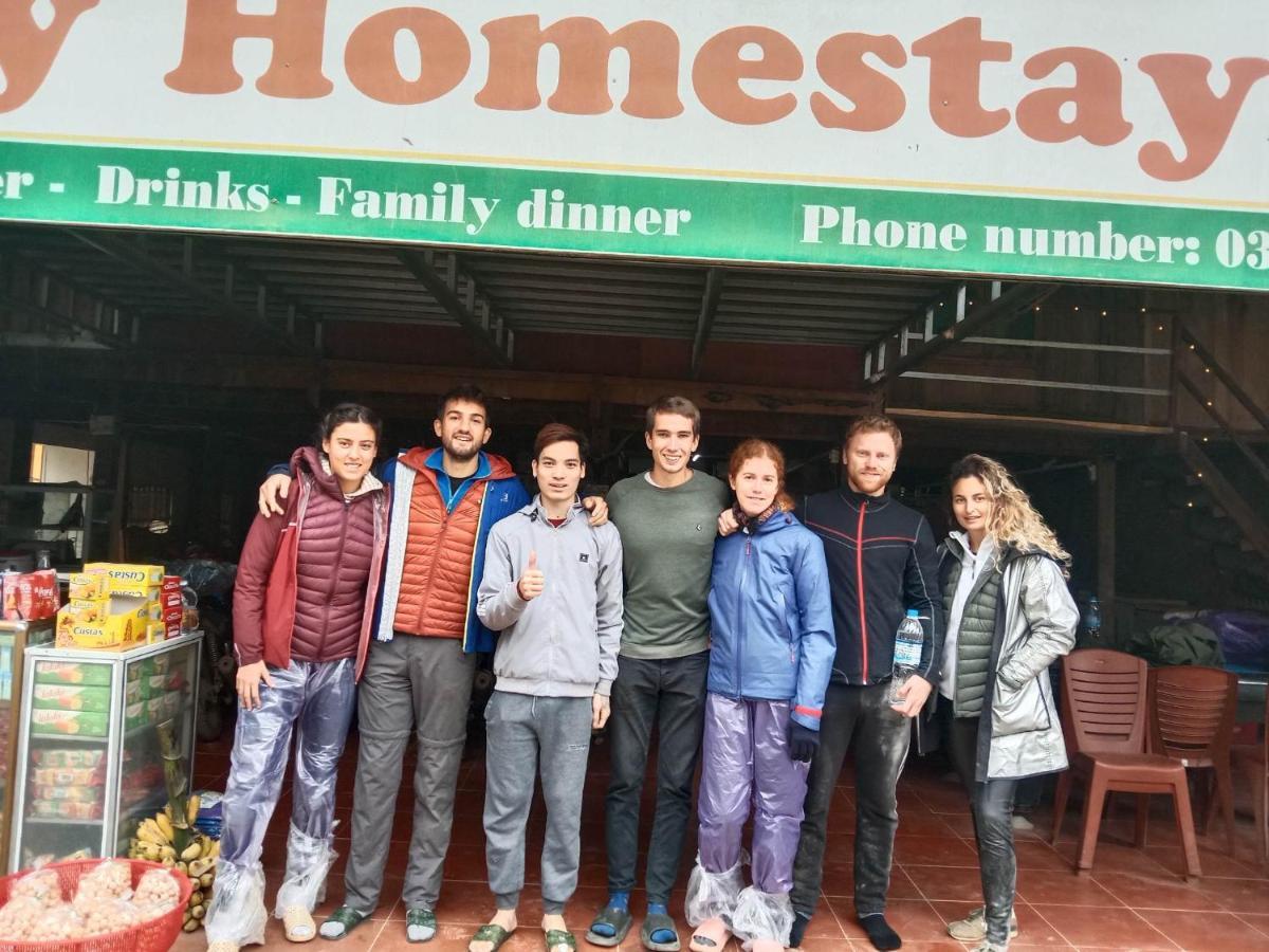Du Gia - Tay Homestay Làng Cac Kamer foto