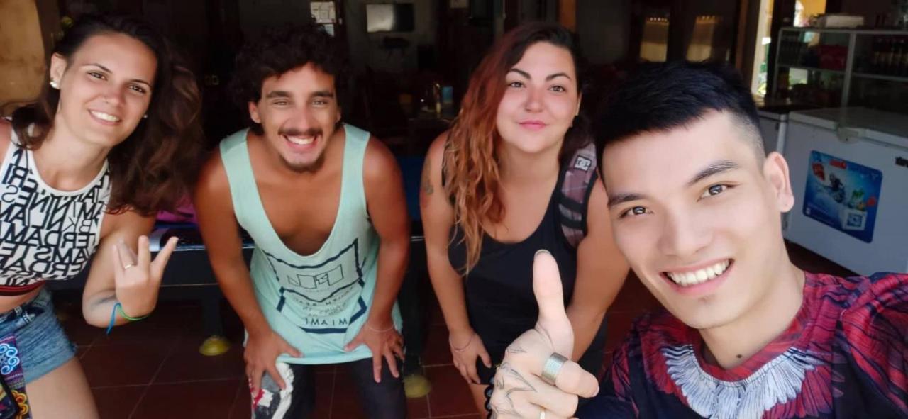 Du Gia - Tay Homestay Làng Cac Buitenkant foto
