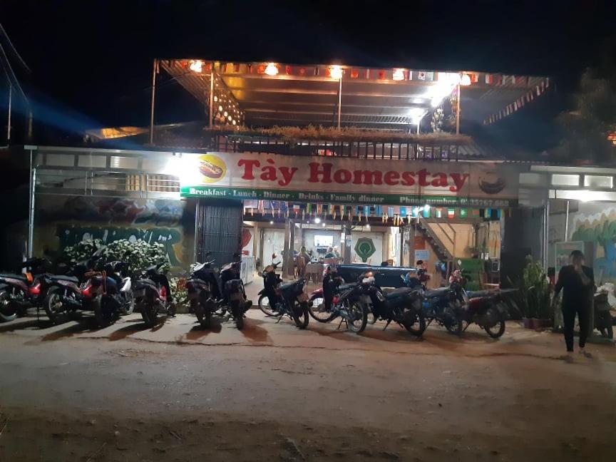 Du Gia - Tay Homestay Làng Cac Buitenkant foto